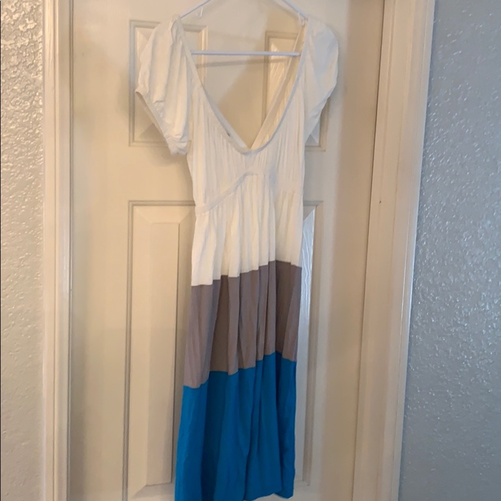 Dress - Picture 2 of 3